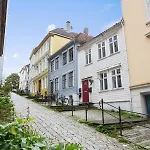Leilighet Dinbnb L Traditional Bergenhouse L 10min To Bryggen L 24l7 *