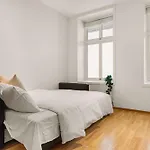 Leilighet Dinbnb L Traditional Bergenhouse L 10min To Bryggen L 24l7 *