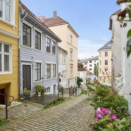 Appartamento Dinbnb L Traditional Bergenhouse L 10min To Bryggen L 24l7 *