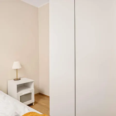 Dinbnb L Traditional Bergenhouse L 10min To Bryggen L 24l7 Апартаменты