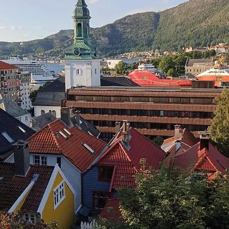 Dinbnb L Traditional Bergenhouse L 10min To Bryggen L 24l7 Lejlighed *
