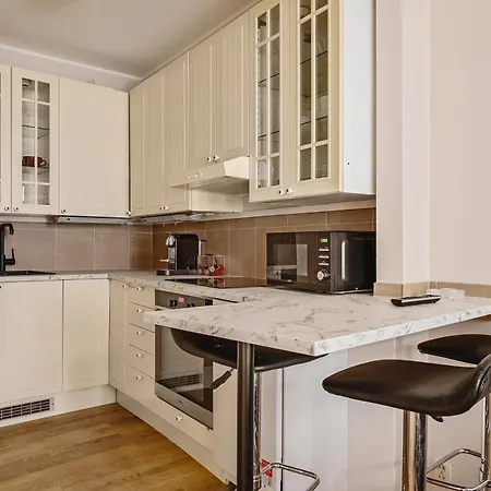 Dinbnb L Traditional Bergenhouse L 10min To Bryggen L 24l7 Appartamento *